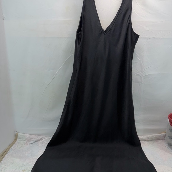 A New Day Women’s XL Black shiny Sleeveless Dress - Picture 2 of 9